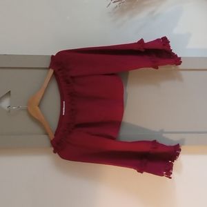 NATIVE DAUGHTERS BURGANDY TASSELED CROP TOP SZ S